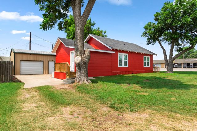 1138 Fannin Street, Columbus, TX 78934