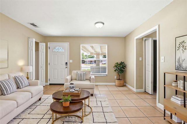 1729 FLORES COURT, Orlando, FL 32811
