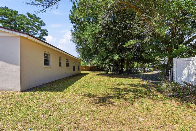 1729 FLORES COURT, Orlando, FL 32811