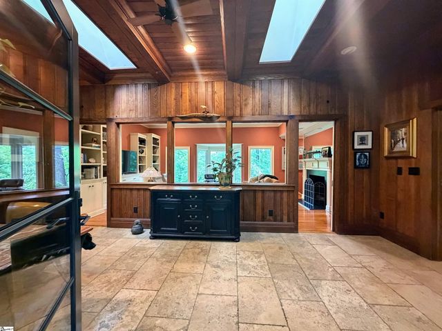 418 Woodland Way, Greenville, SC 29607