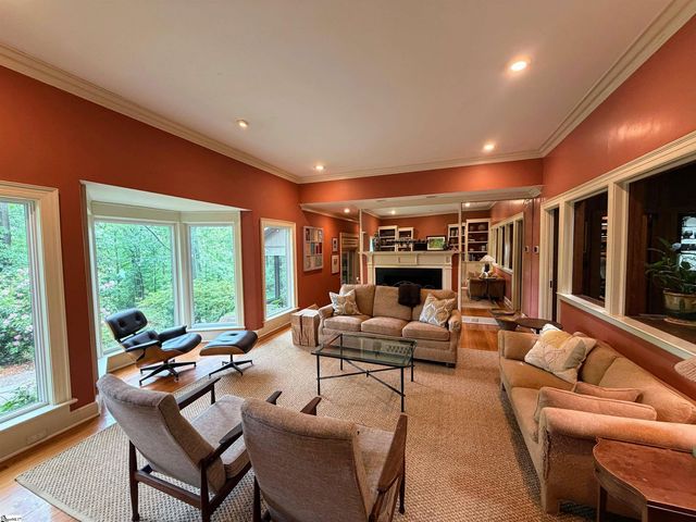 418 Woodland Way, Greenville, SC 29607