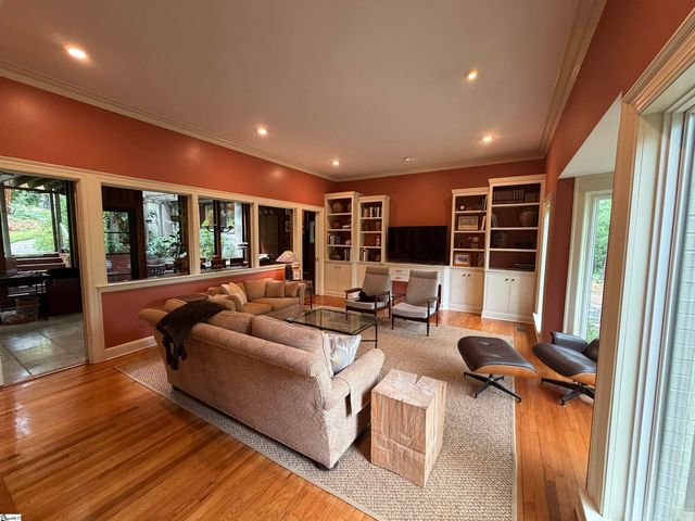 418 Woodland Way, Greenville, SC 29607
