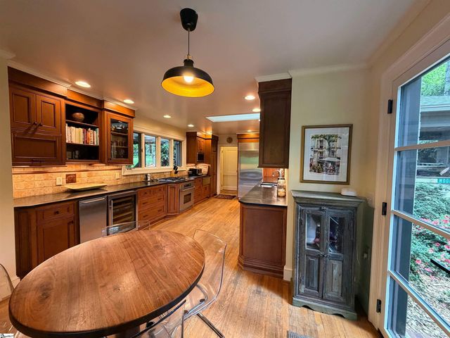 418 Woodland Way, Greenville, SC 29607