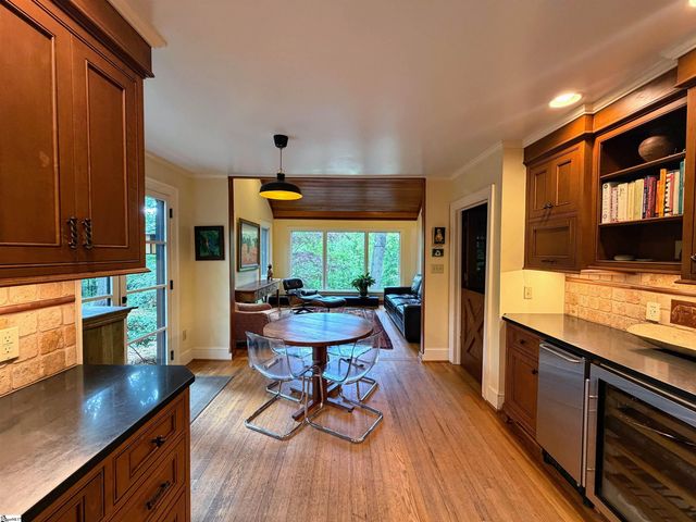 418 Woodland Way, Greenville, SC 29607