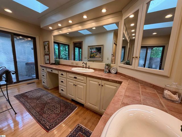 418 Woodland Way, Greenville, SC 29607