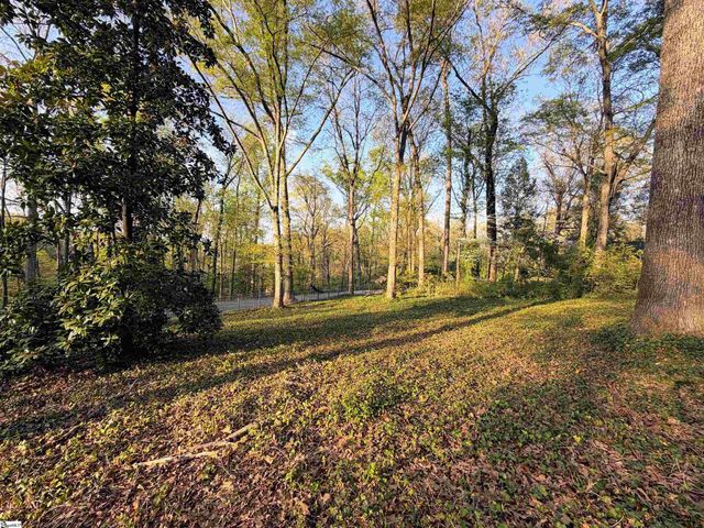 418 Woodland Way, Greenville, SC 29607