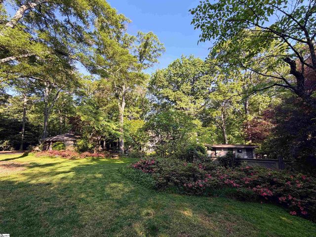 418 Woodland Way, Greenville, SC 29607