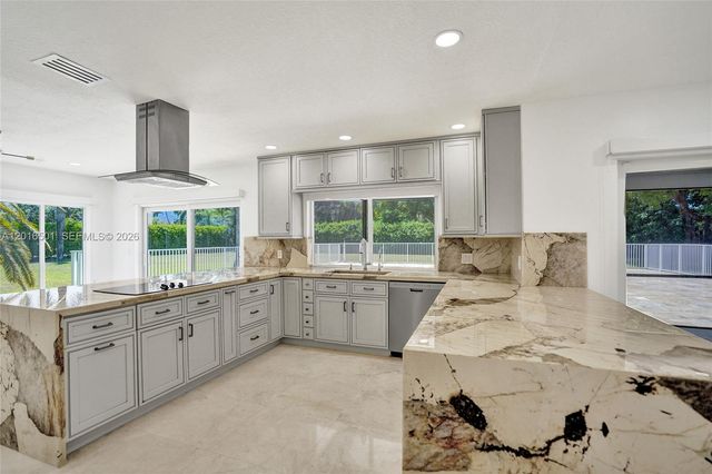 4024 Frances Drive, Delray Beach, FL 33445
