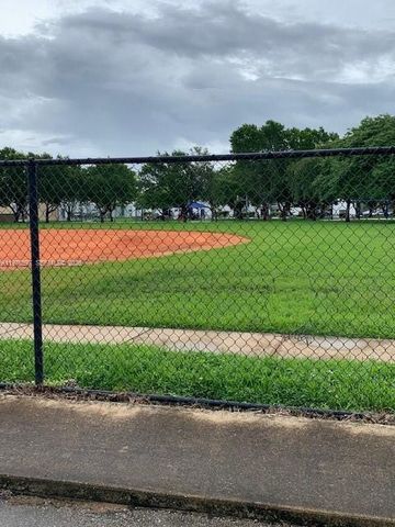 9493 SW 76th St L4, Miami, FL 33173