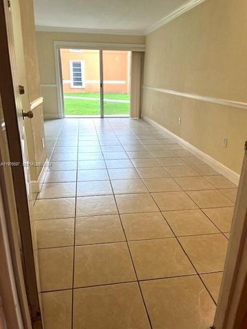 9493 SW 76th St L4, Miami, FL 33173