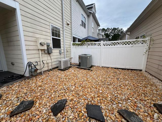 1045 Philpott Drive, Chapel Hill, NC 27517