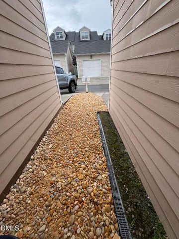 1045 Philpott Drive, Chapel Hill, NC 27517