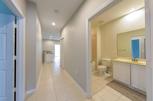 1868 S Dovetail Drive C2, Fort Pierce, FL 34982