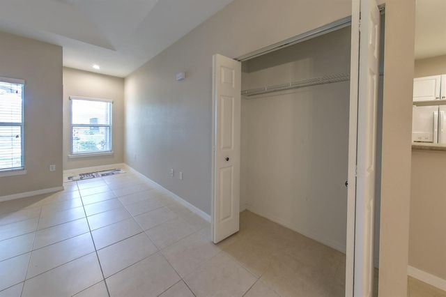 1868 S Dovetail Drive C2, Fort Pierce, FL 34982