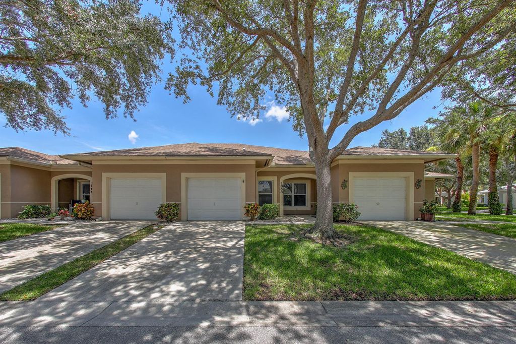 1868 S Dovetail Drive C2, Fort Pierce, FL 34982