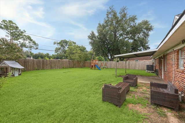 1417 Deer Avenue, Deer Park, TX 77536