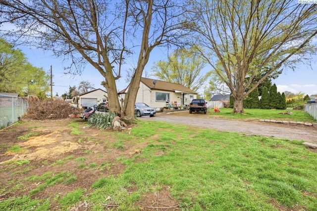 1623 W 1st Ave, Kennewick, WA 99336