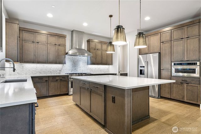 4814 240 Place SE, Sammamish, WA 98029