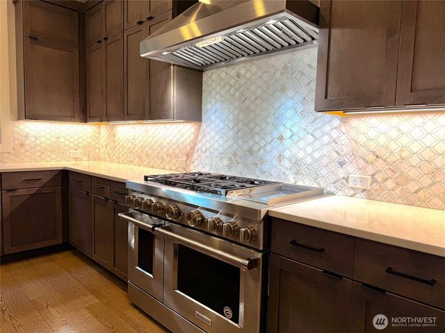 4814 240 Place SE, Sammamish, WA 98029