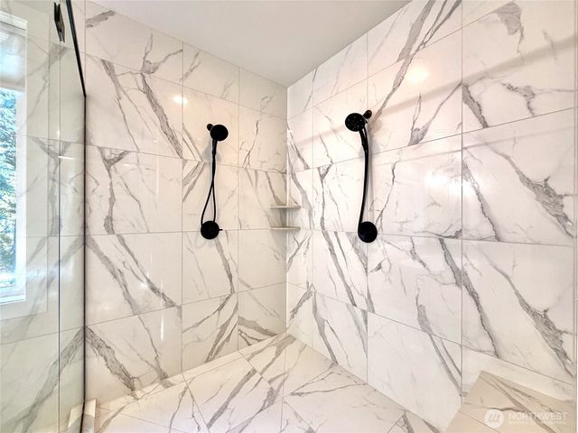 4814 240 Place SE, Sammamish, WA 98029