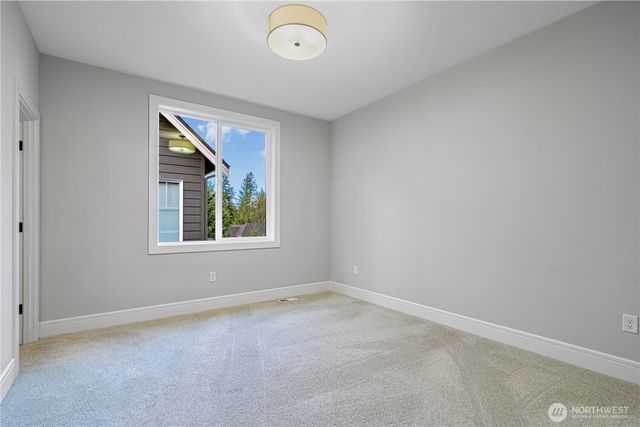 4814 240 Place SE, Sammamish, WA 98029