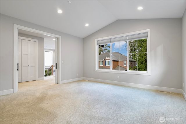 4814 240 Place SE, Sammamish, WA 98029