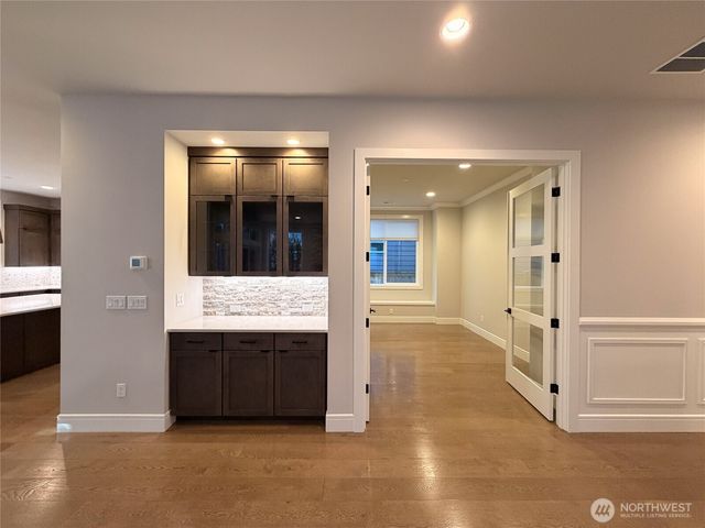 4814 240 Place SE, Sammamish, WA 98029