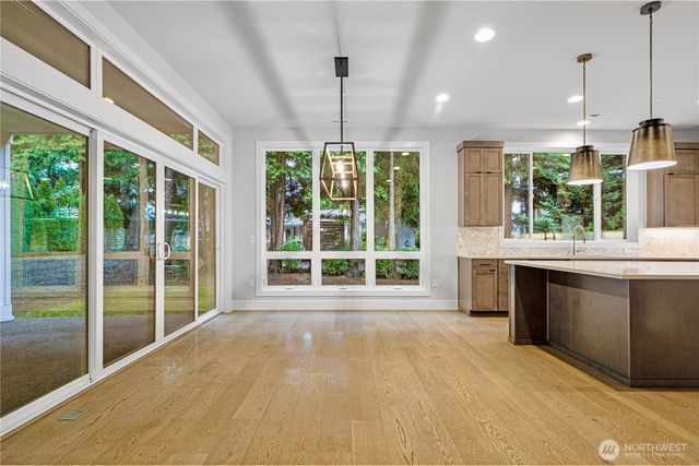 4814 240 Place SE, Sammamish, WA 98029