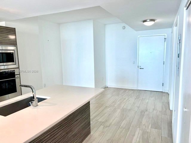 460 NE 28th St 2603, Miami, FL 33137