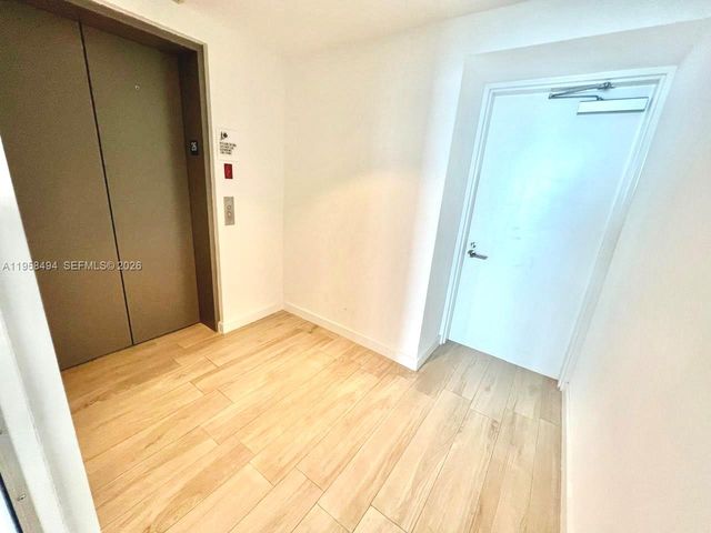 460 NE 28th St 2603, Miami, FL 33137