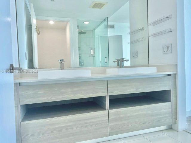 460 NE 28th St 2603, Miami, FL 33137