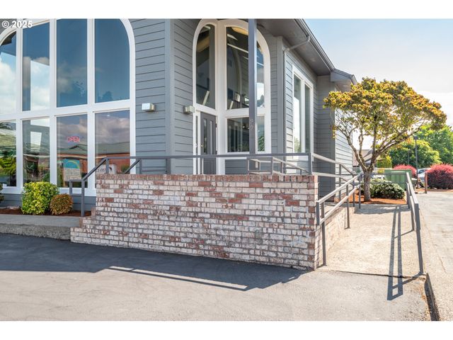 922 12TH Ave, Longview, WA 98632