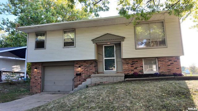 6345 N RANDWICK Road, Peoria, IL 61615