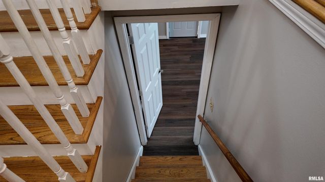 6345 N RANDWICK Road, Peoria, IL 61615