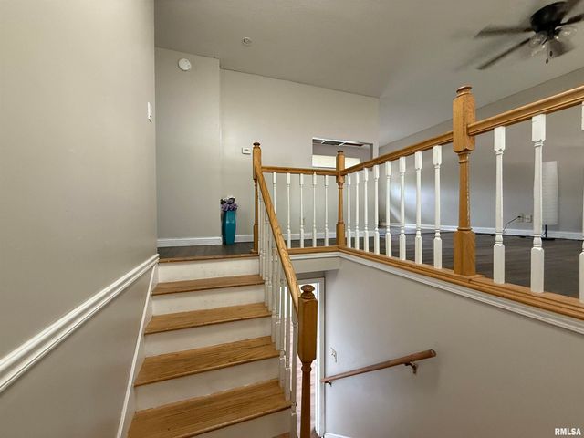 6345 N RANDWICK Road, Peoria, IL 61615