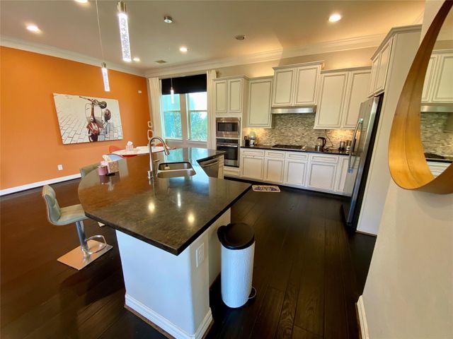 12279 Oxford Crescent Circle, Houston, TX 77082