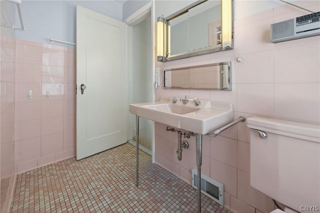 109 Craton St, Syracuse, NY 13203