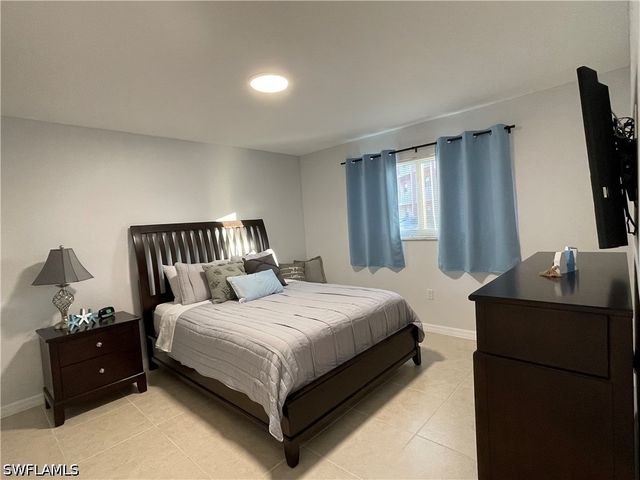 170 Turtle Lake CT 103, Naples, FL 34105