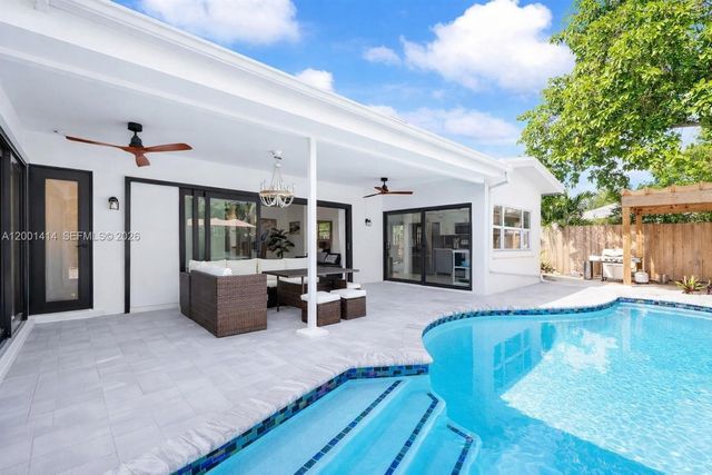 5800 NE 18th Avenue, Fort Lauderdale, FL 33334