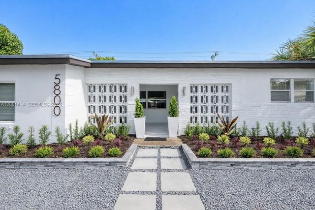 5800 NE 18th Avenue, Fort Lauderdale, FL 33334