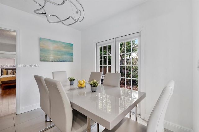 5800 NE 18th Avenue, Fort Lauderdale, FL 33334