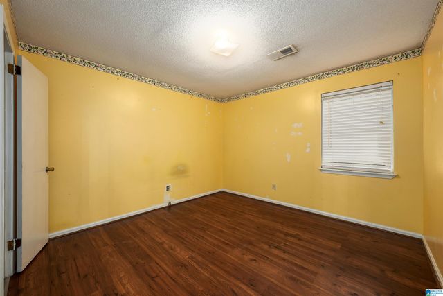 1321 25TH AVENUE N, Hueytown, AL 35023