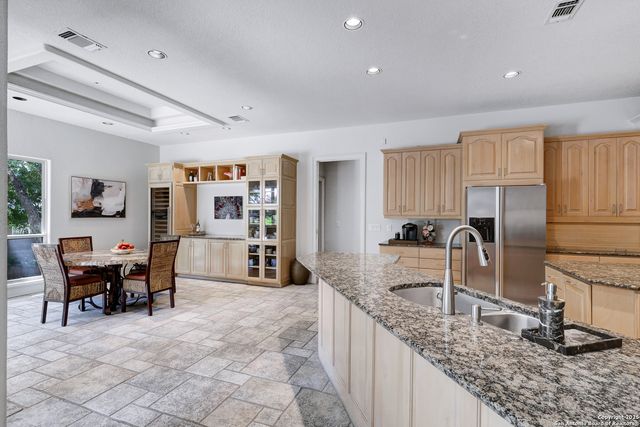 14122 Bluff Manor, San Antonio, TX 78216