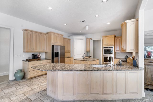 14122 Bluff Manor, San Antonio, TX 78216