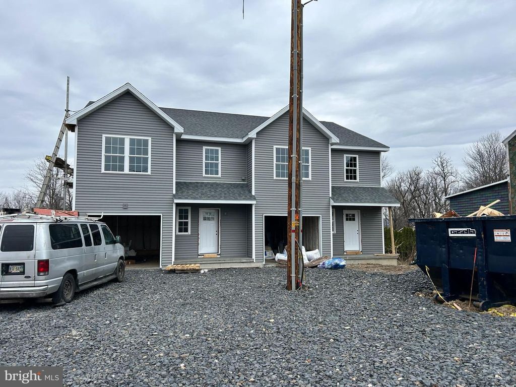 1336 SENECA ST, Pottsville, PA 17901