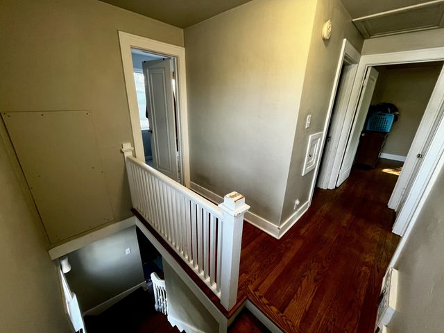 738 Washington Avenue, Holland, MI 49423