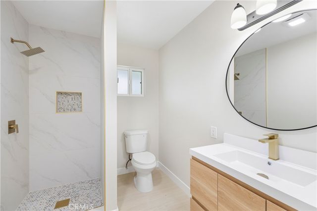 7108 Quakertown Avenue, Winnetka, CA 91306