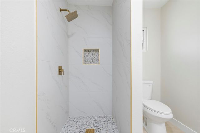 7108 Quakertown Avenue, Winnetka, CA 91306