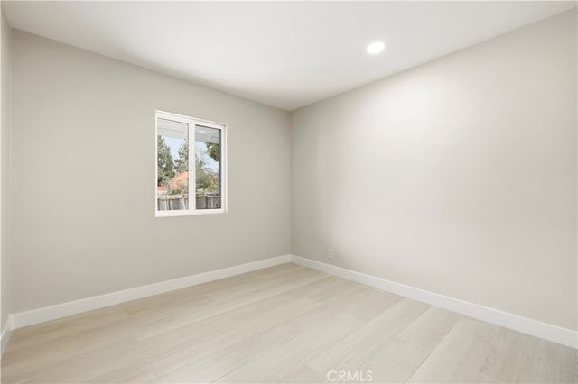 7108 Quakertown Avenue, Winnetka, CA 91306