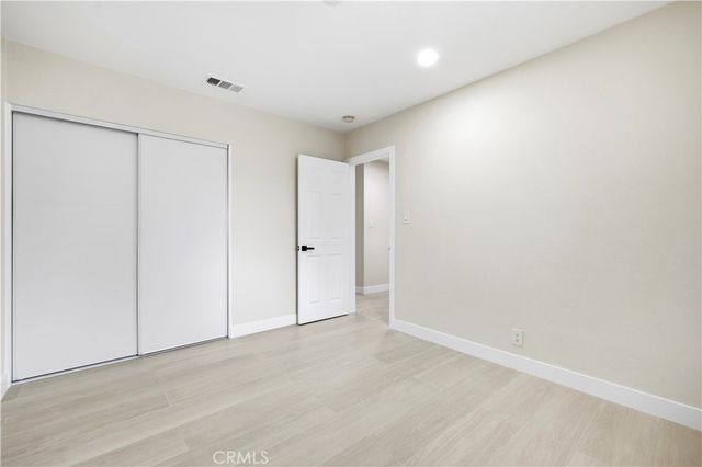 7108 Quakertown Avenue, Winnetka, CA 91306